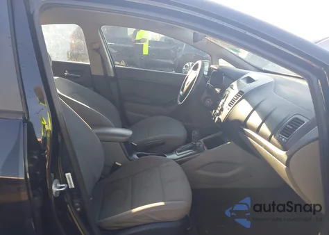 2014 Kia Forte Lx z USA, uszkodzony, nr VIN KNAFX4A62E5201793